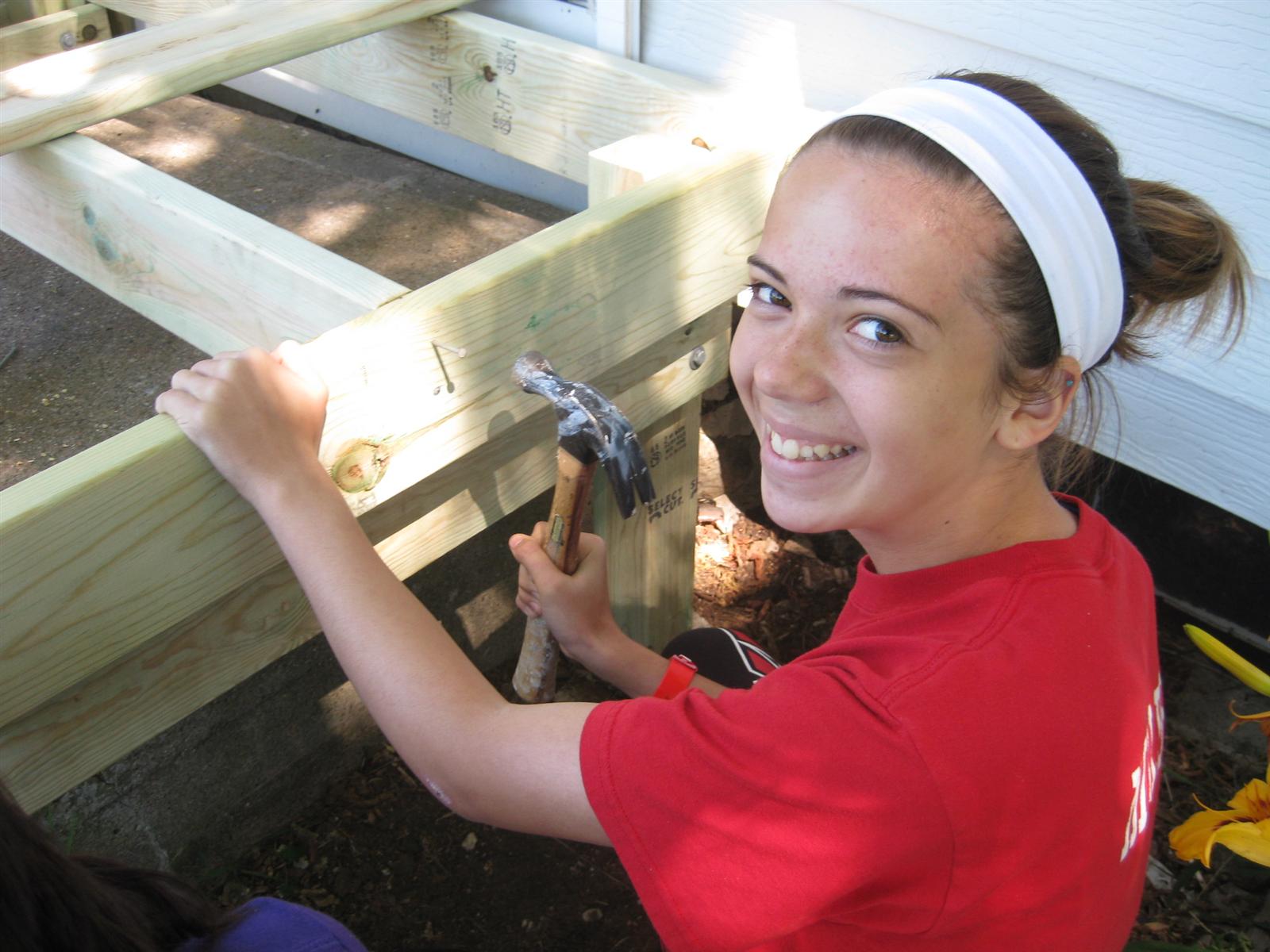 Girl with hammer2